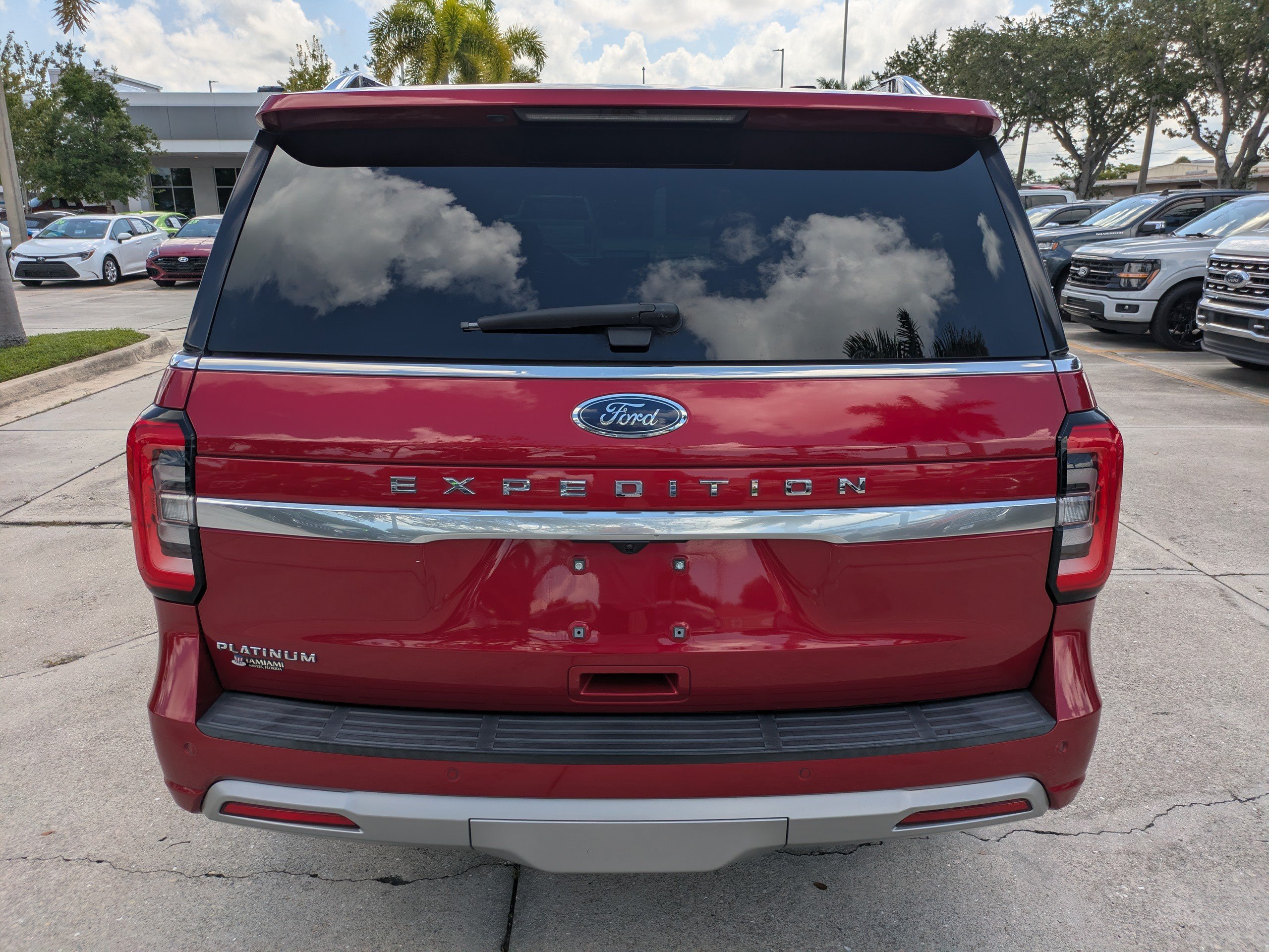 Certified 2022 Ford Expedition Platinum RWD image 5