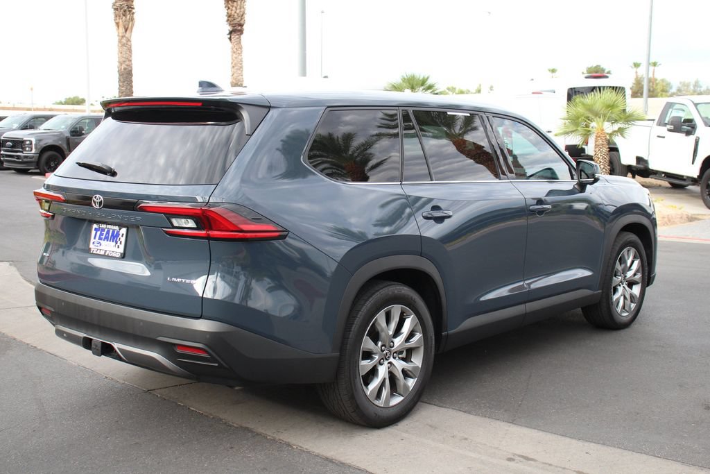 Used 2025 Toyota Grand Highlander AWD image 8