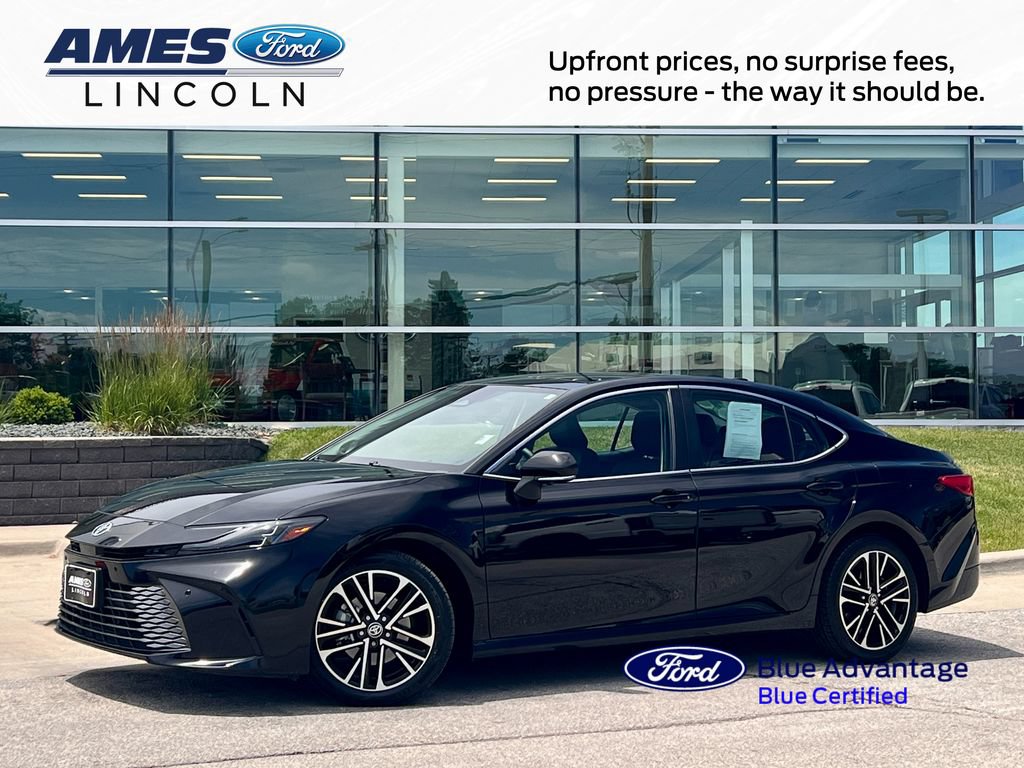 Used 2025 Toyota Camry XLE w/ Premium Plus Package AWD/4WD image 1