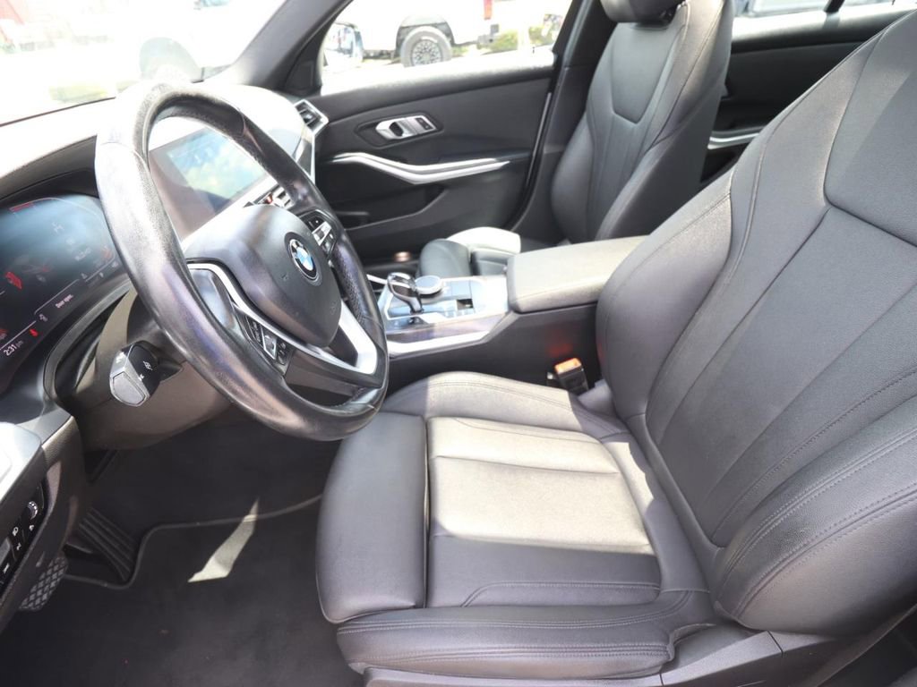 Used 2020 BMW 330i Sedan w/ Convenience Package RWD image 2