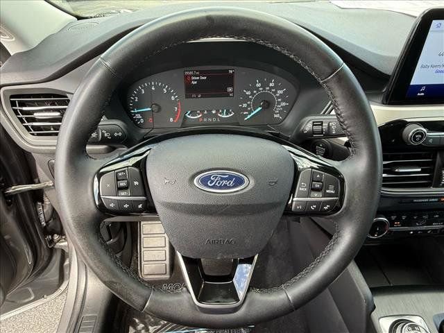Certified 2022 Ford Escape SEL image 16