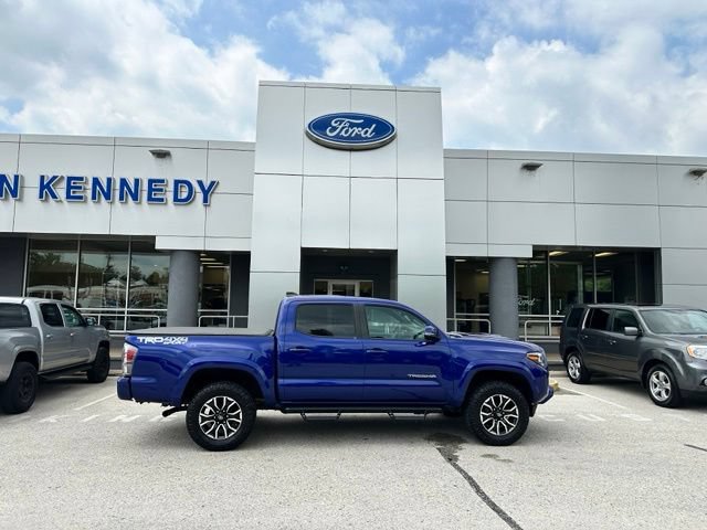 Used 2022 Toyota Tacoma TRD Sport AWD/4WD image 20