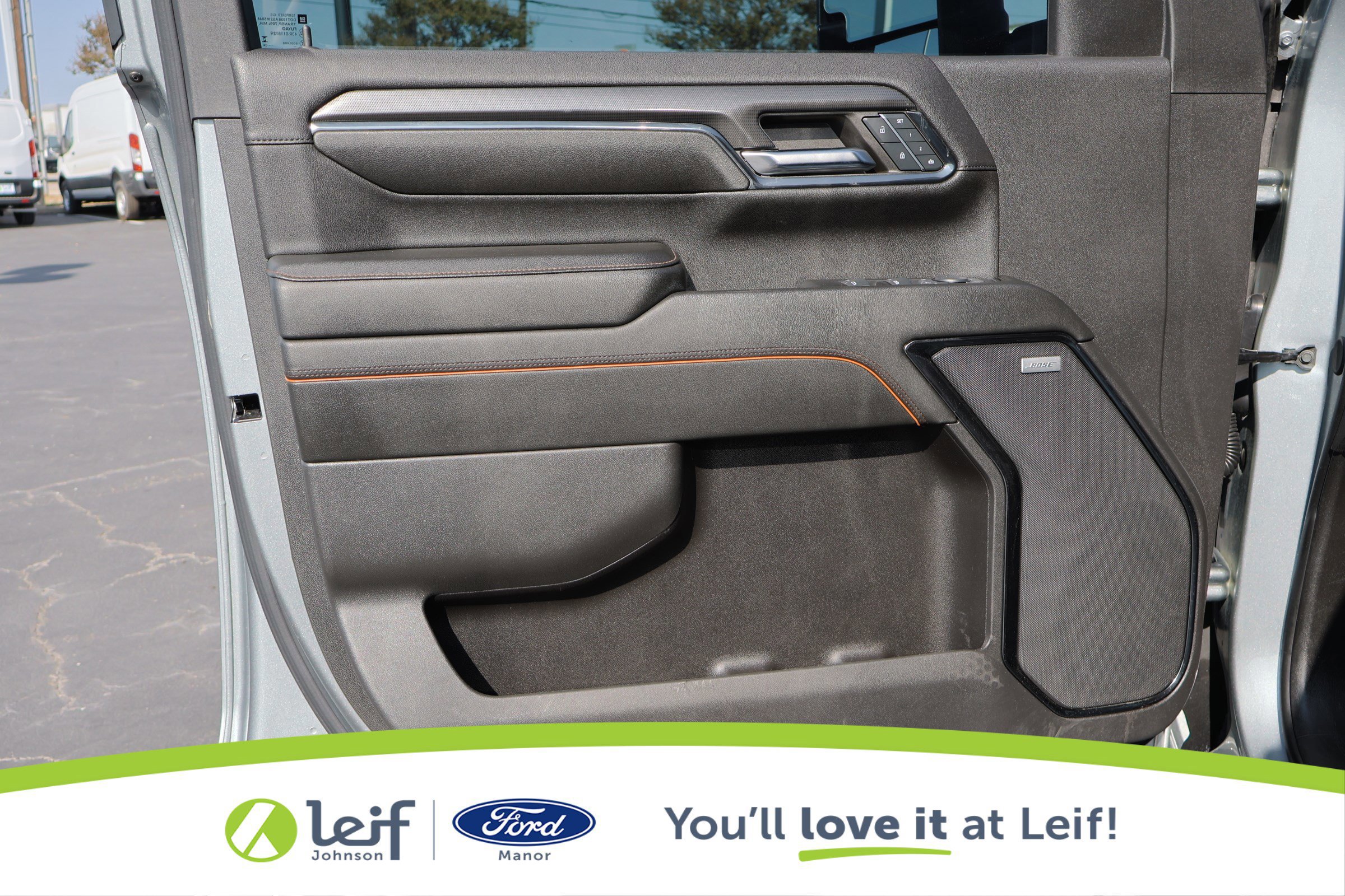 Used 2024 GMC Sierra 2500 AT4 w/ Technology Package image 12