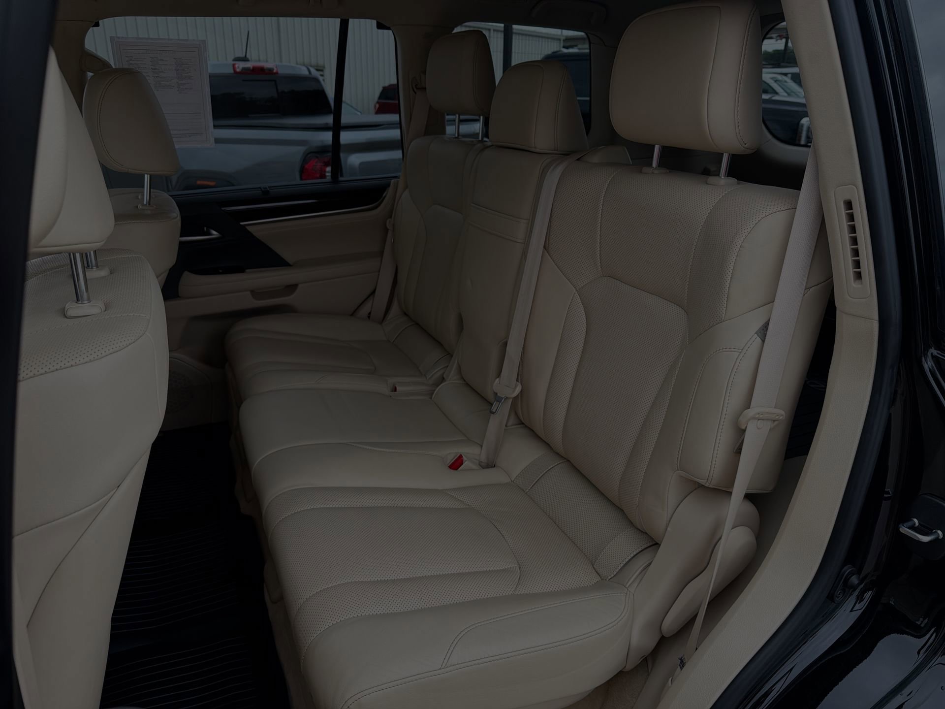 Used 2018 Lexus LX 570 4WD image 23