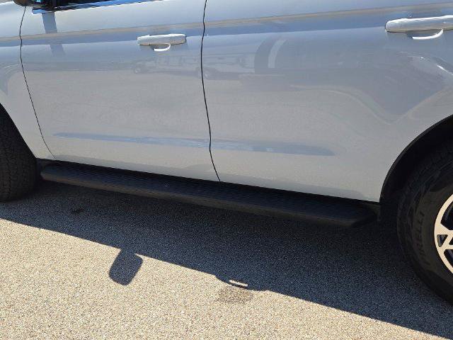 Certified 2025 Ford Expedition Active AWD/4WD image 17