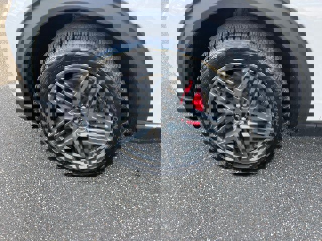 Certified 2025 Ford Explorer ST-Line w/ ST-Line Street Pack image 33