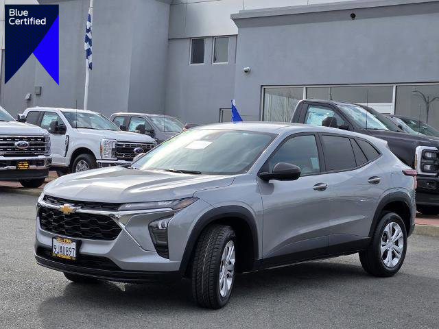 Used 2024 Chevrolet Trax LS w/ Driver Confidence Package