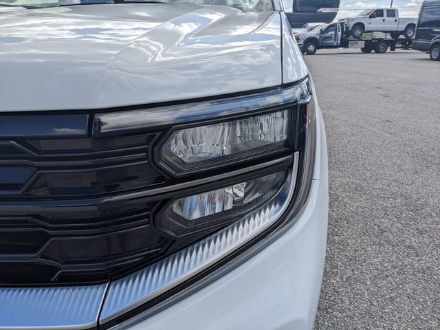 Certified 2025 Ford Expedition Max Platinum w/ Driver's Package AWD/4WD image 9