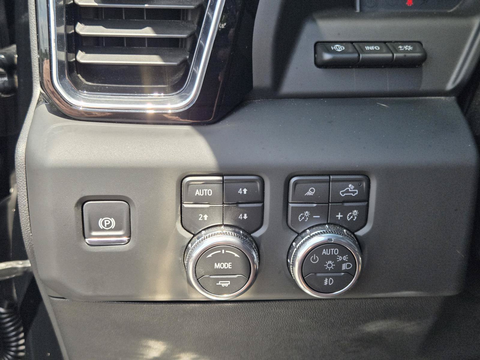 Used 2026 GMC Sierra 2500 Denali Ultimate AWD/4WD image 25