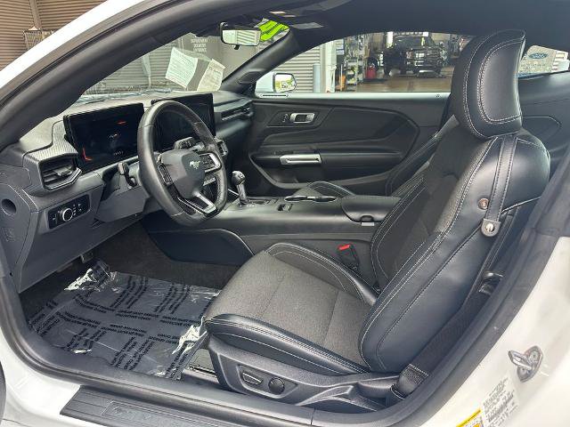 Certified 2020 Ford Mustang Premium RWD image 4