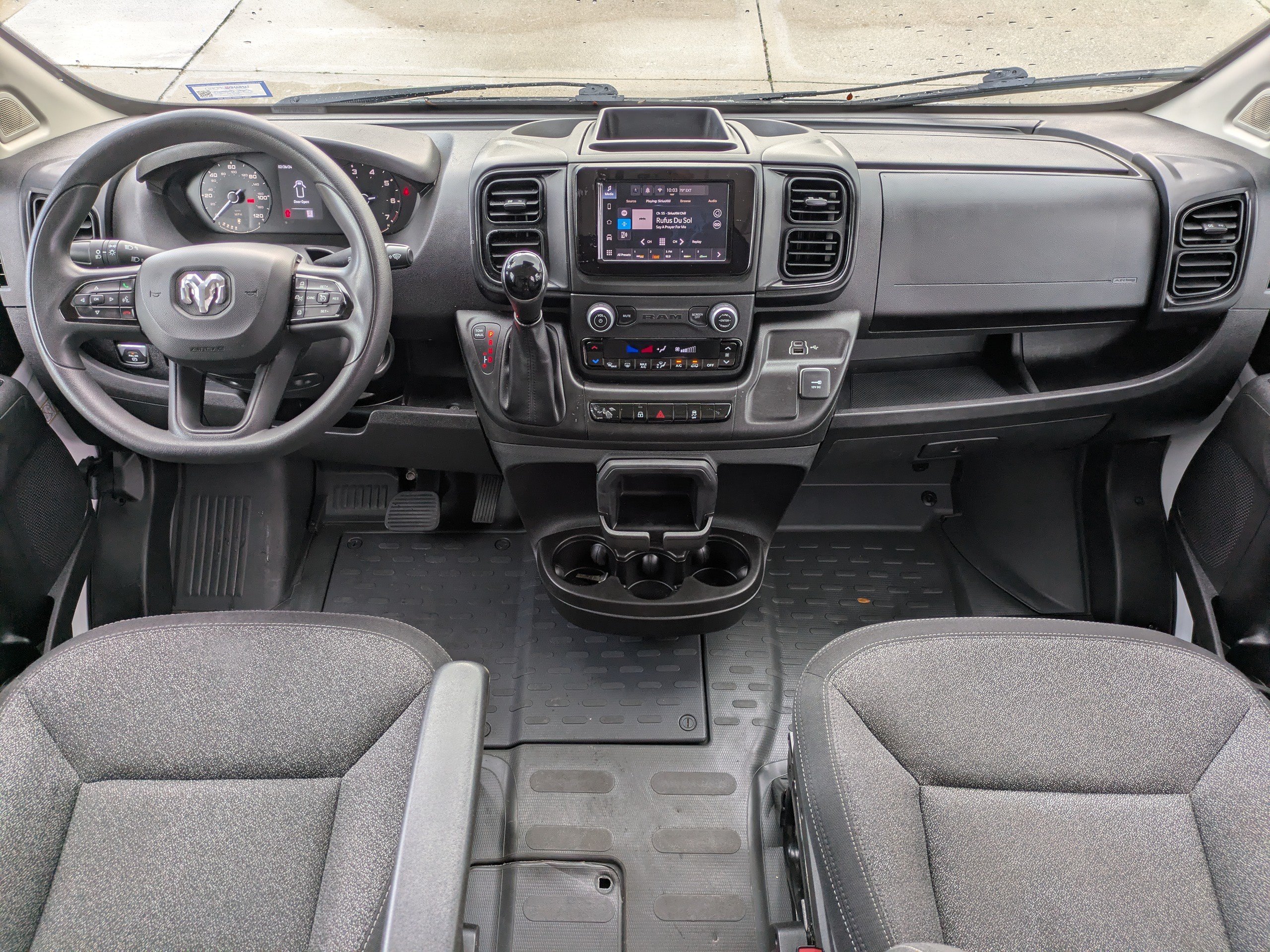 Used 2024 RAM ProMaster 2500 w/ Convenience Group FWD image 15