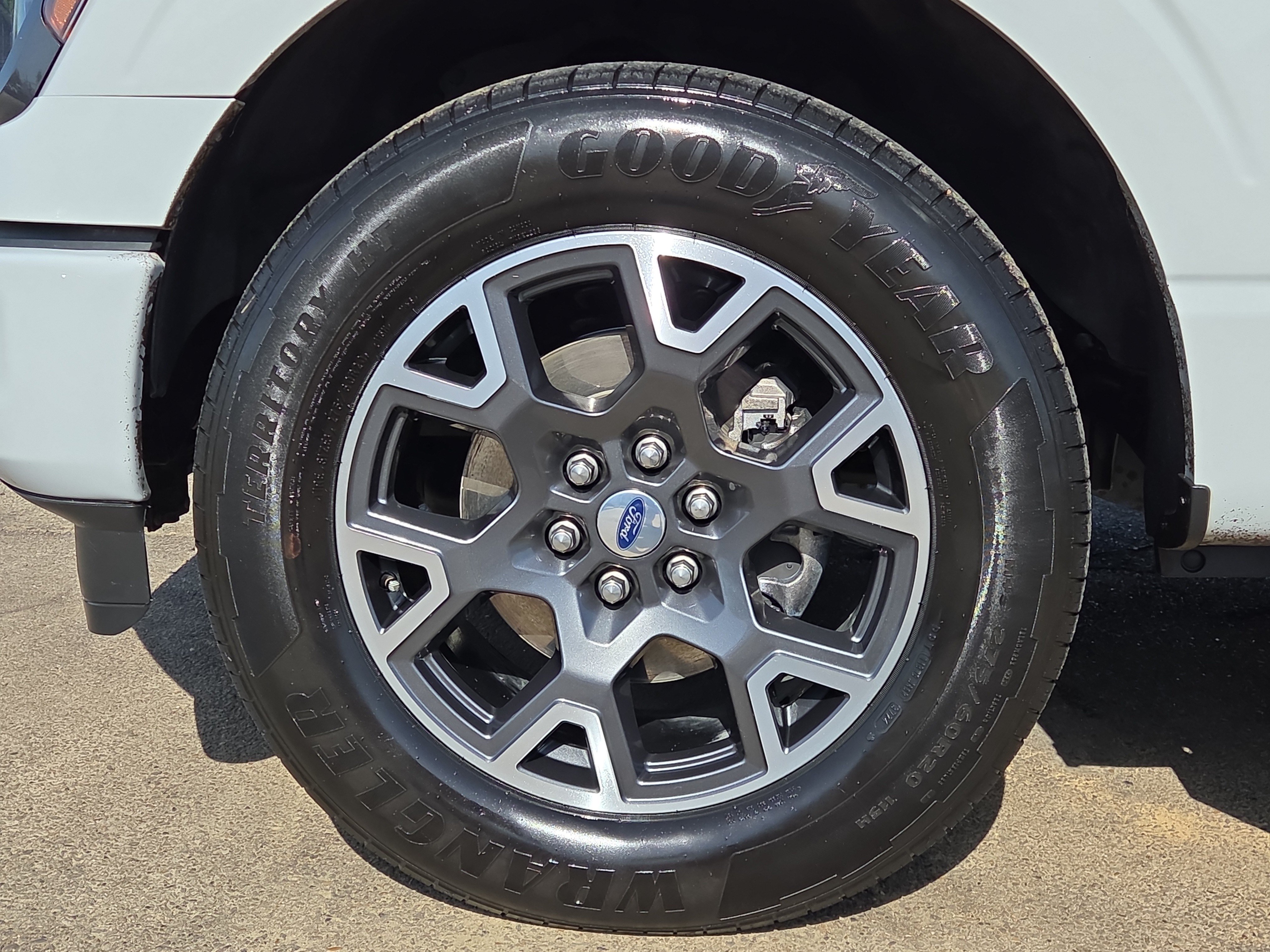 Certified 2024 Ford F150 STX RWD image 9
