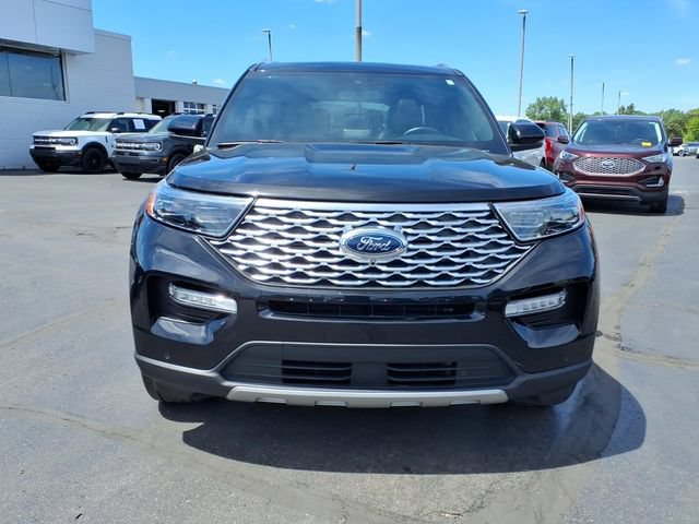 Certified 2024 Ford Explorer Platinum w/ Technology Package AWD/4WD image 2