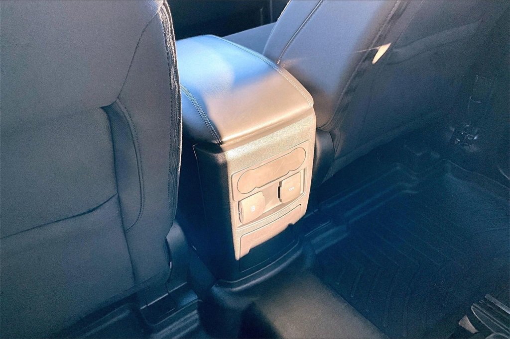 Certified 2022 Ford Explorer XLT image 34