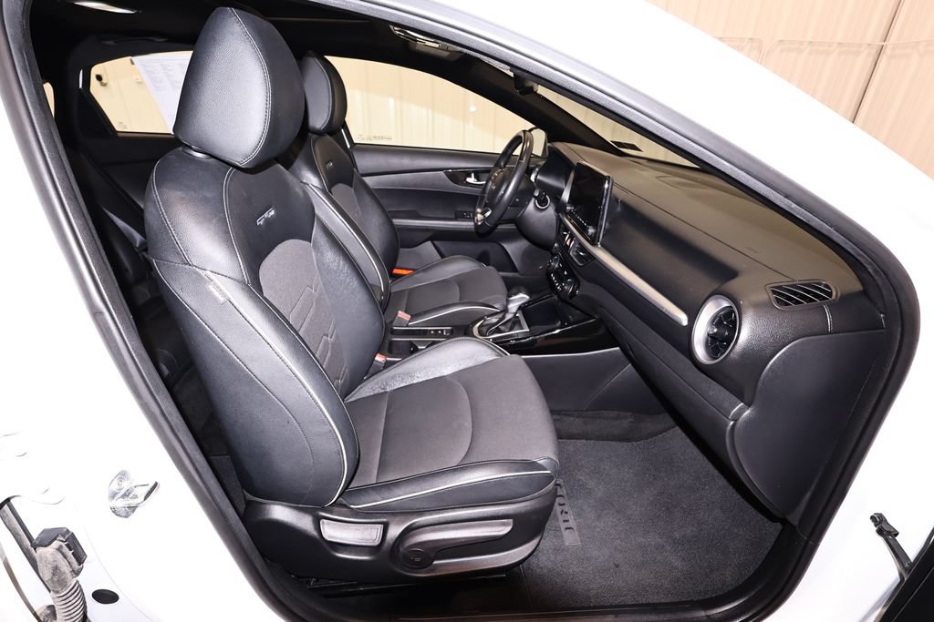 Used 2022 Kia Forte GT-Line w/ GT-Line Premium Package FWD image 18