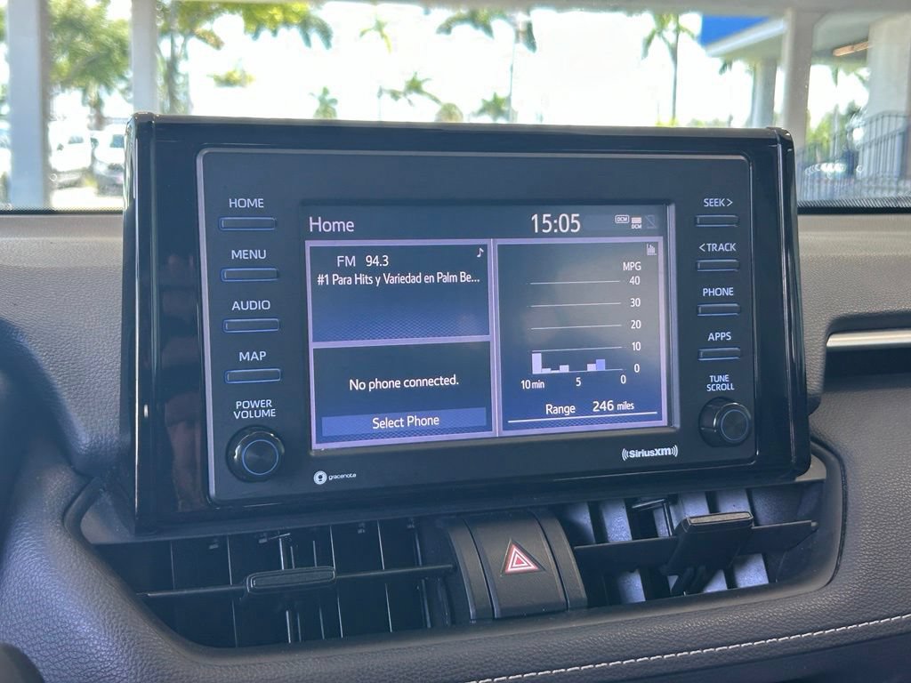 Used 2020 Toyota RAV4 XLE FWD image 12