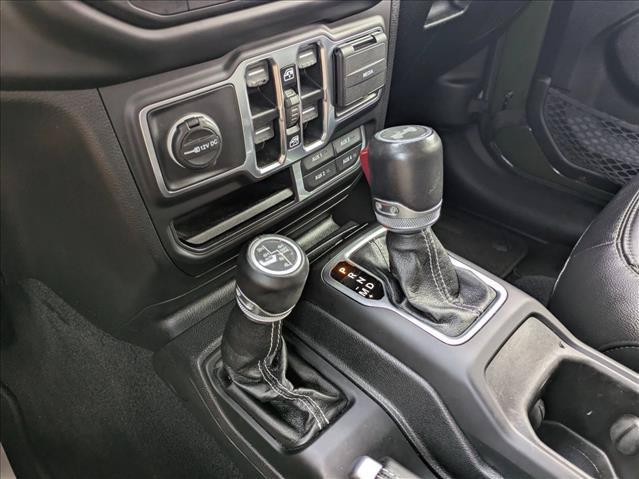 Used 2021 Jeep Wrangler Unlimited Sahara w/ Safety Group AWD/4WD image 12