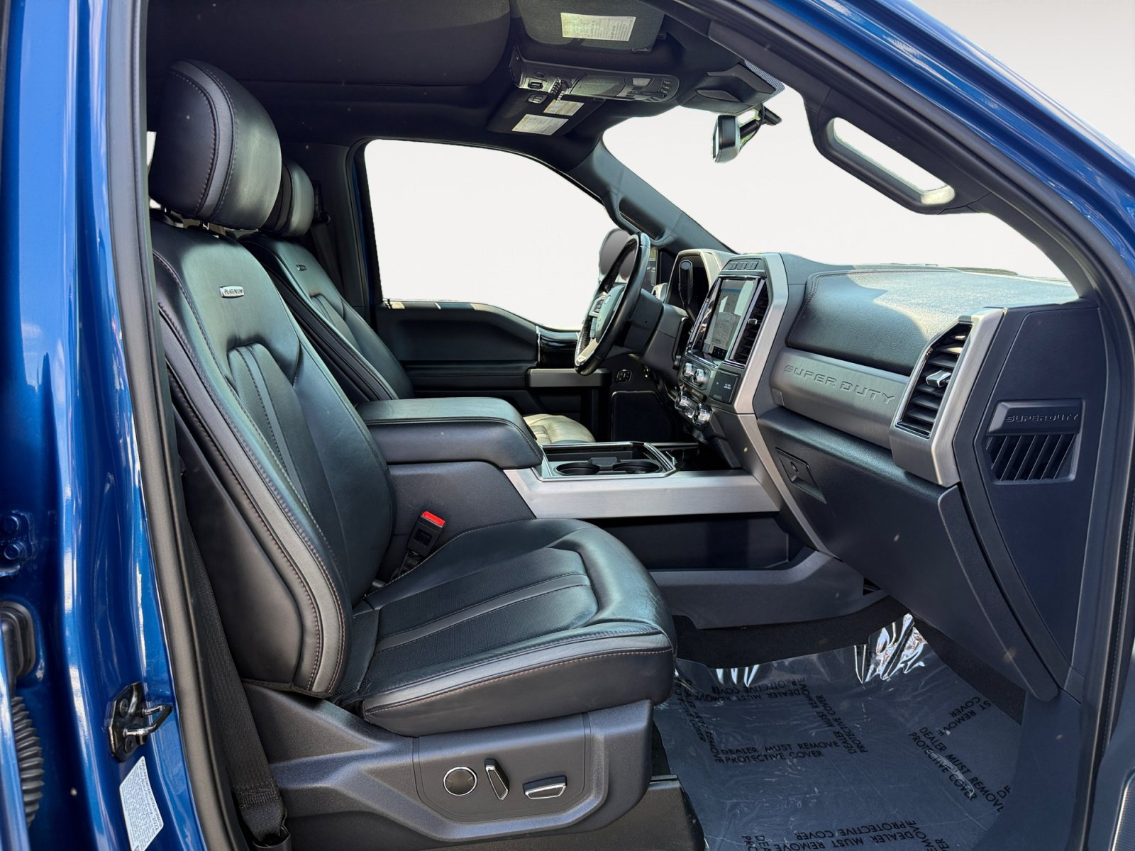 Certified 2022 Ford F250 Platinum w/ FX4 Off-Road Package AWD/4WD image 19