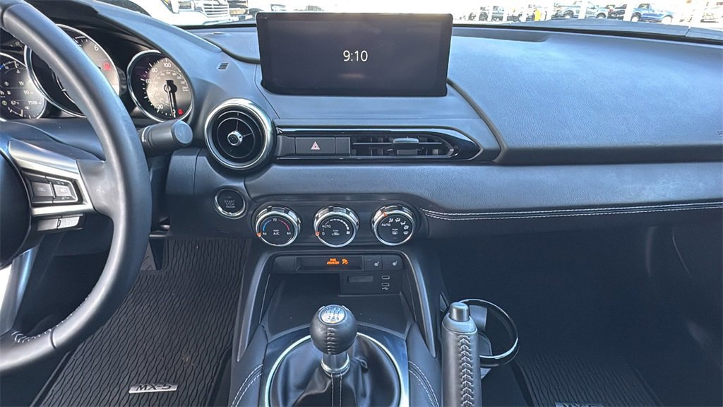 Used 2025 MAZDA MX-5 Miata Grand Touring w/ Weather Package image 11