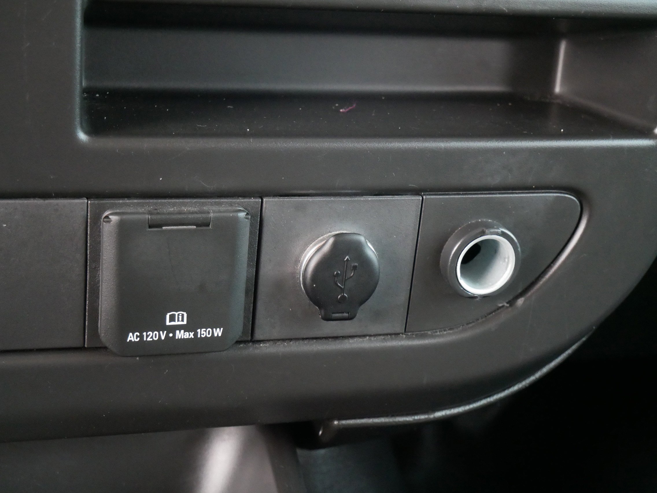 Used 2023 Chevrolet Express 2500 LS w/ Driver Convenience Package image 33