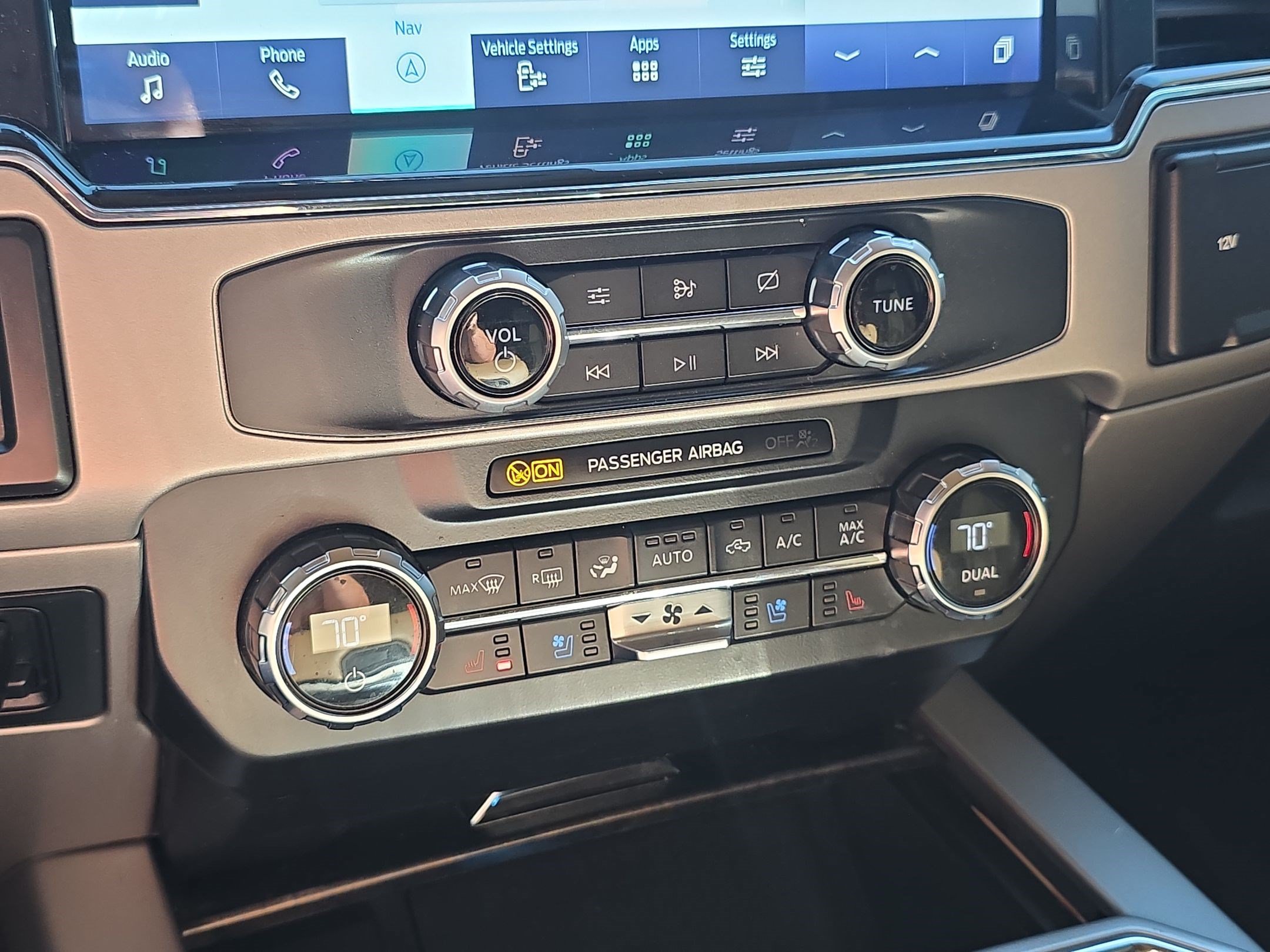Certified 2022 Ford F250 Lariat w/ Lariat Ultimate Package AWD/4WD image 28