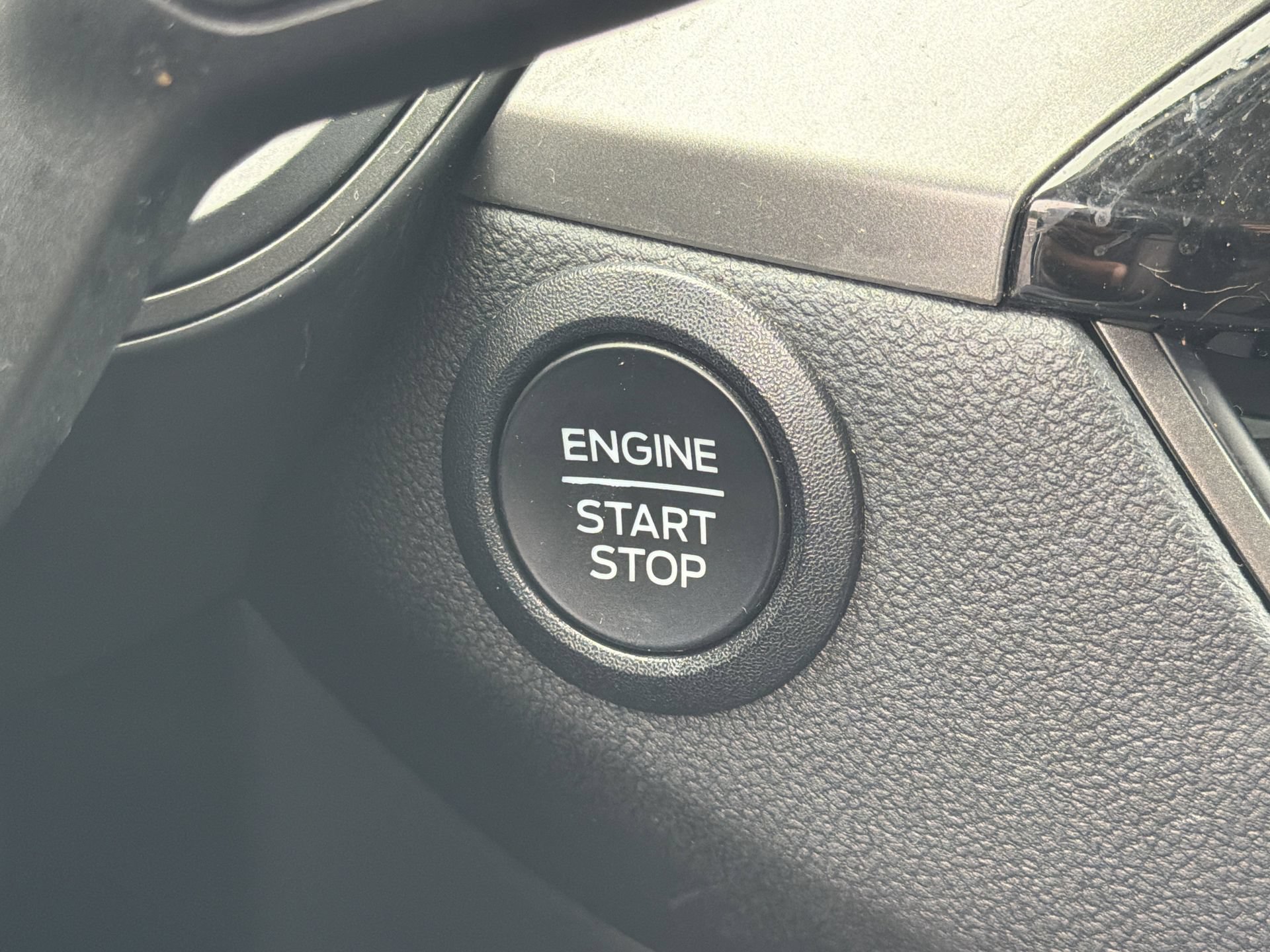 Certified 2023 Ford Escape Active AWD/4WD image 8