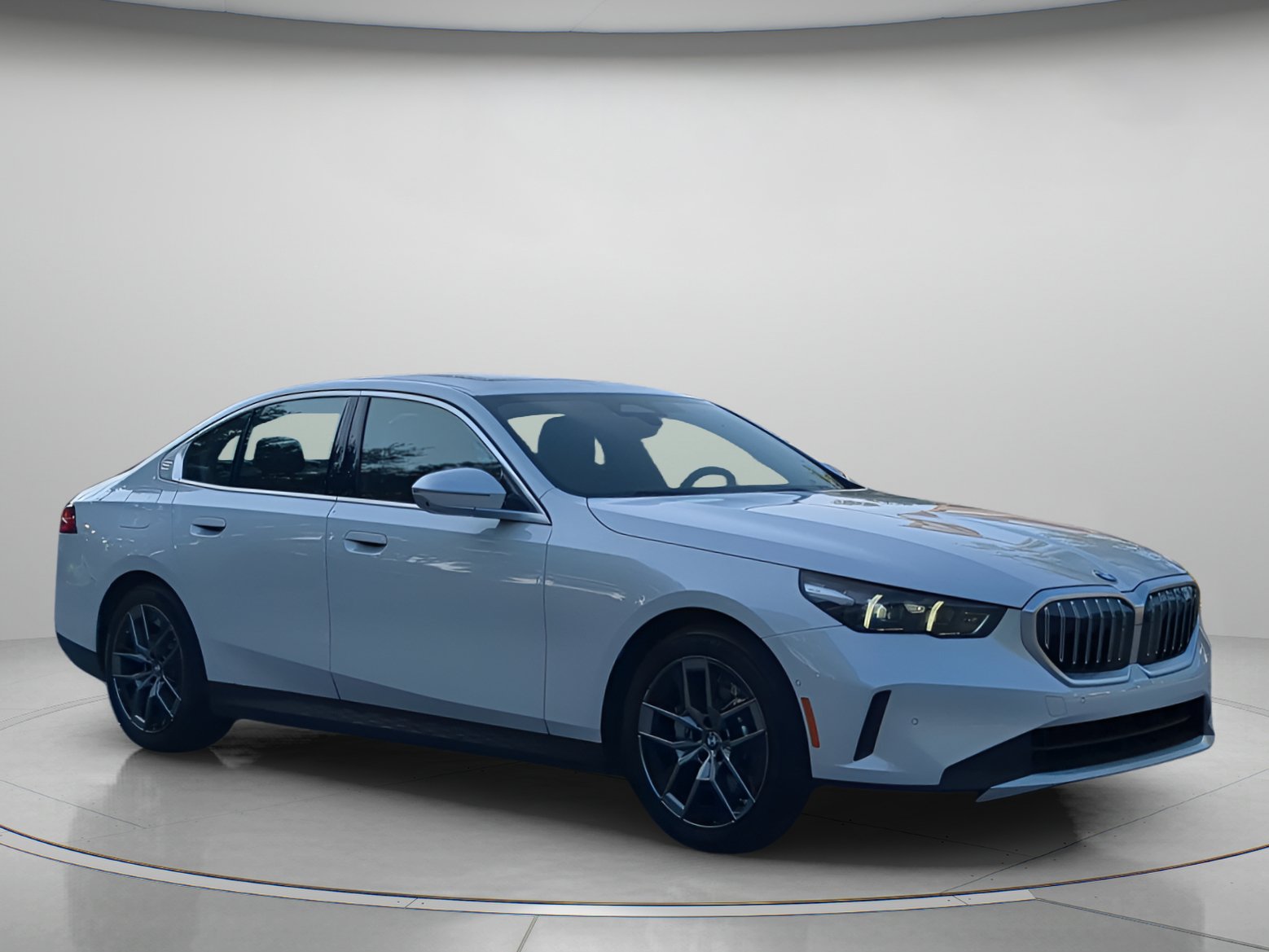 Used 2026 BMW 530i RWD image 38