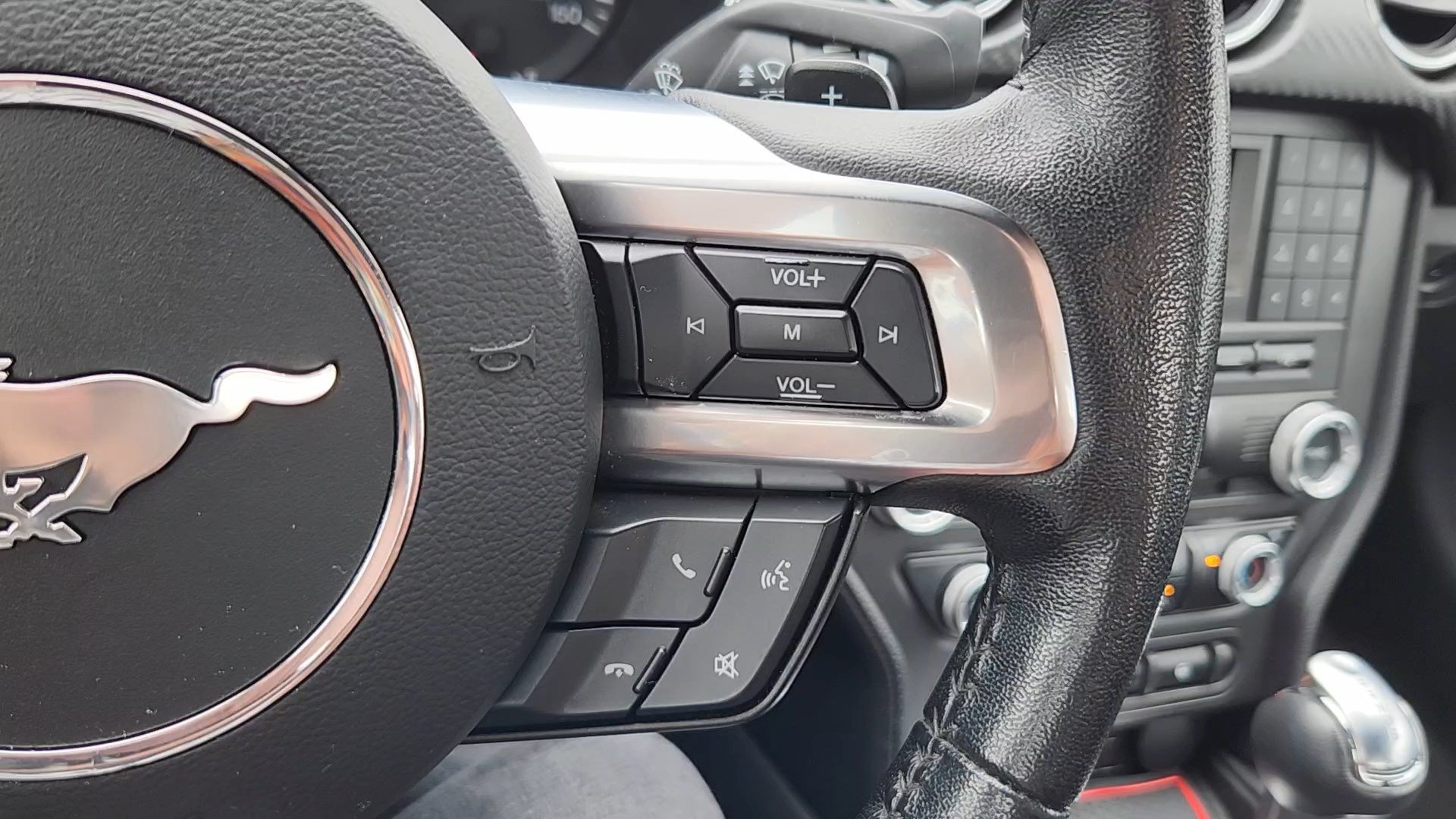 Certified 2017 Ford Mustang Coupe RWD image 12