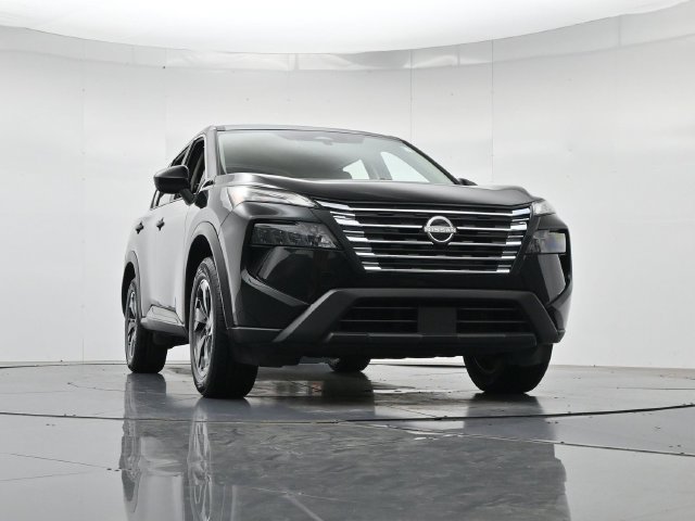Used 2025 Nissan Rogue SV FWD image 35