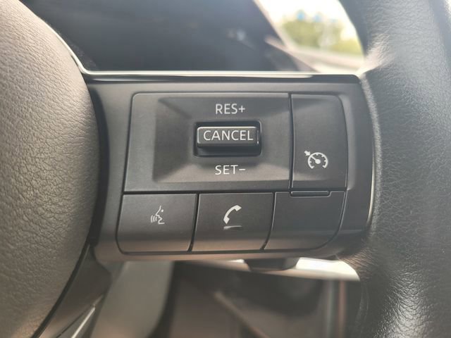 Used 2022 Nissan Pathfinder S image 25