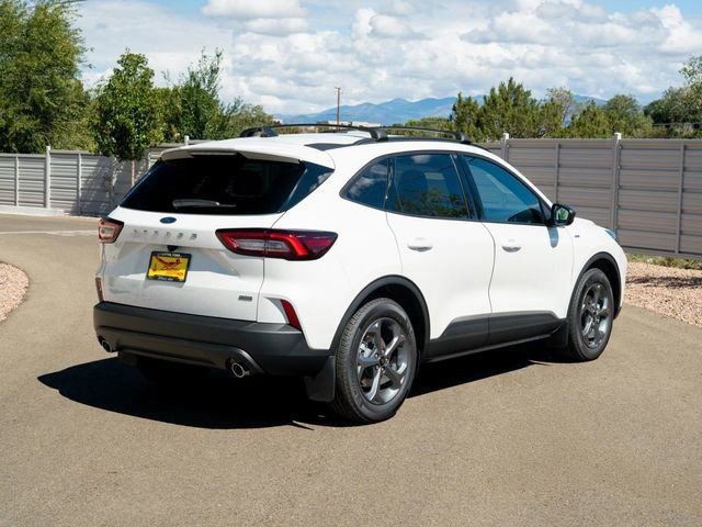 Certified 2025 Ford Escape ST-Line w/ Equipment Group 301A FWD image 4