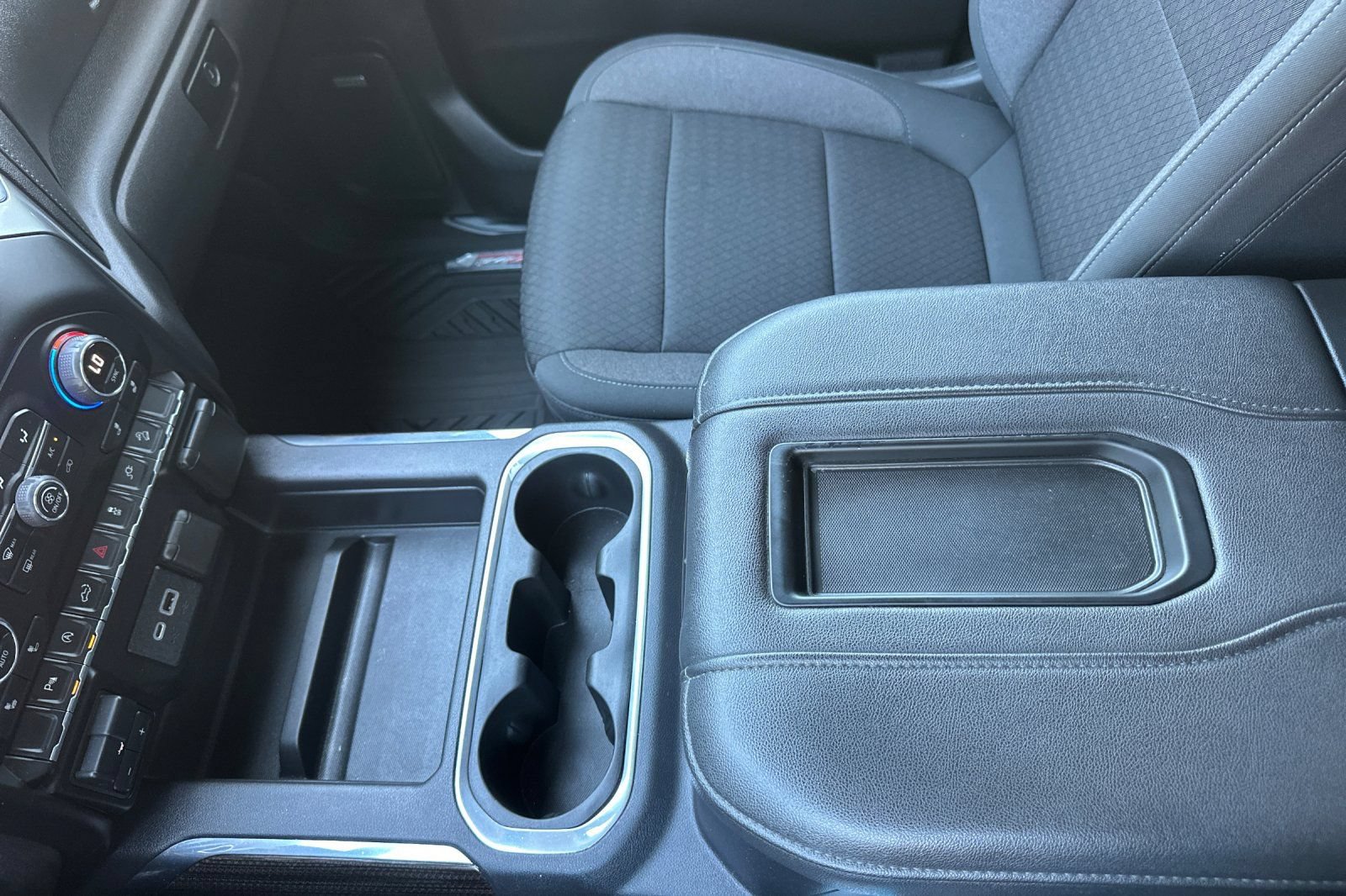 Used 2021 Chevrolet Silverado 1500 LT Trail Boss w/ Convenience Package II AWD/4WD image 31