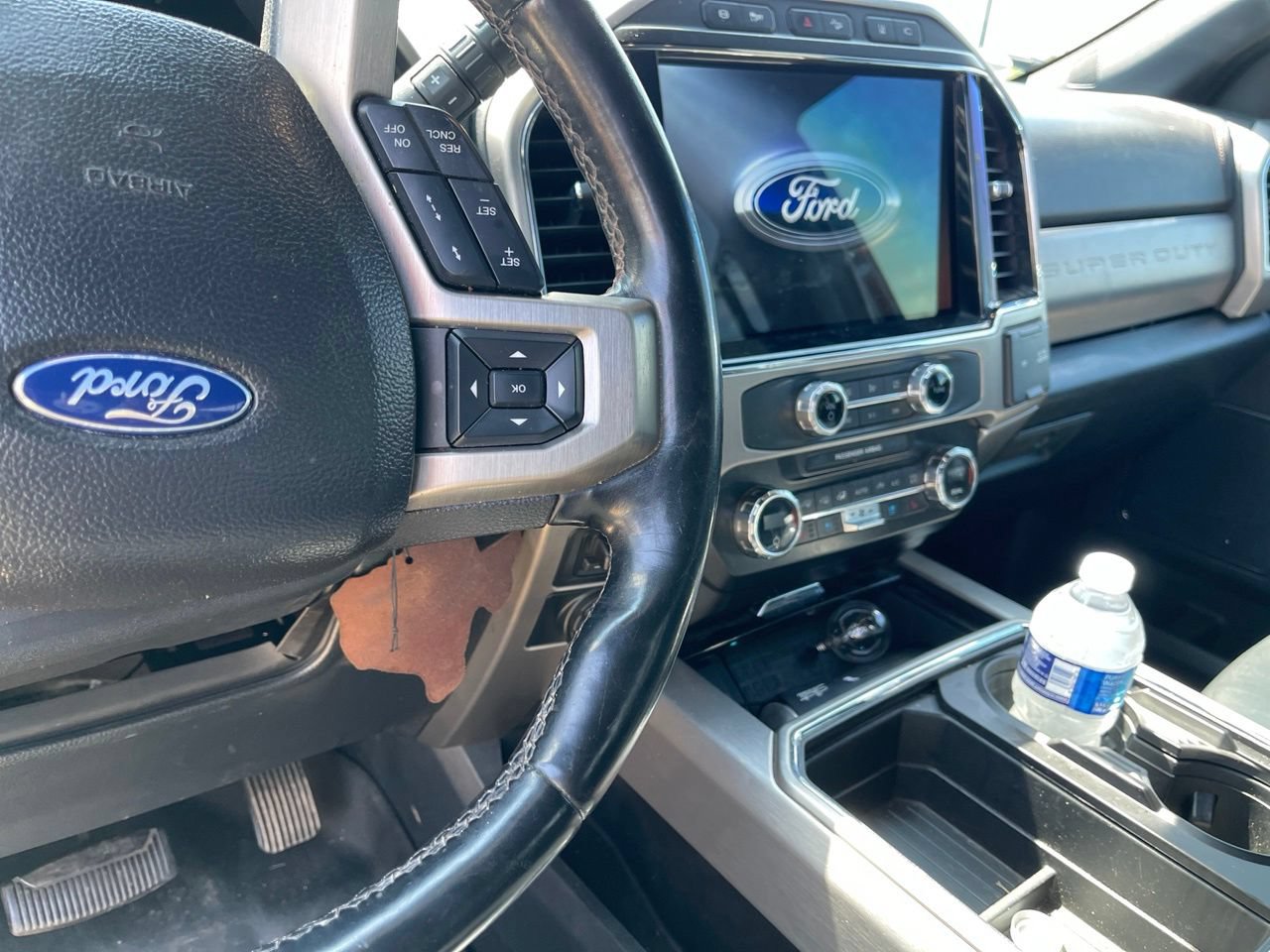 Certified 2022 Ford F250 Platinum w/ FX4 Off-Road Package AWD/4WD image 15