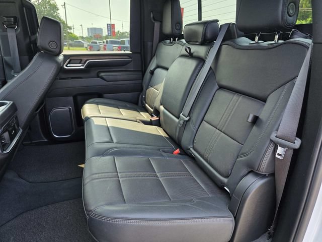 Used 2024 Chevrolet Silverado 2500 High Country w/ High Country Premium Package AWD/4WD image 13