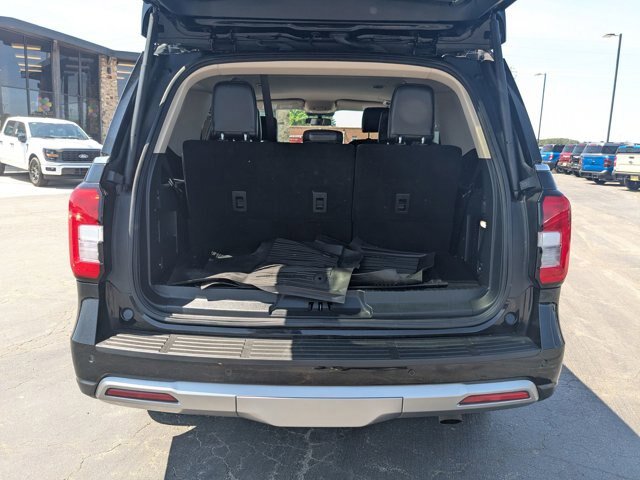 Certified 2024 Ford Expedition XLT RWD image 33