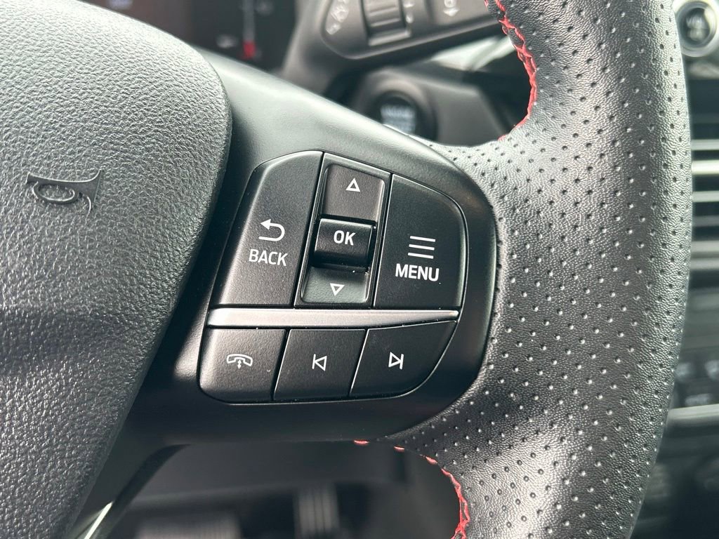Certified 2025 Ford Escape ST-Line FWD image 25