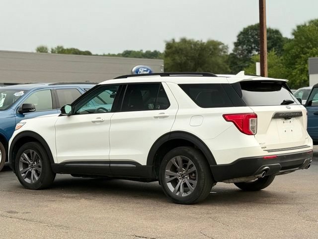 Certified 2023 Ford Explorer XLT w/ Equipment Group 202A AWD/4WD image 39