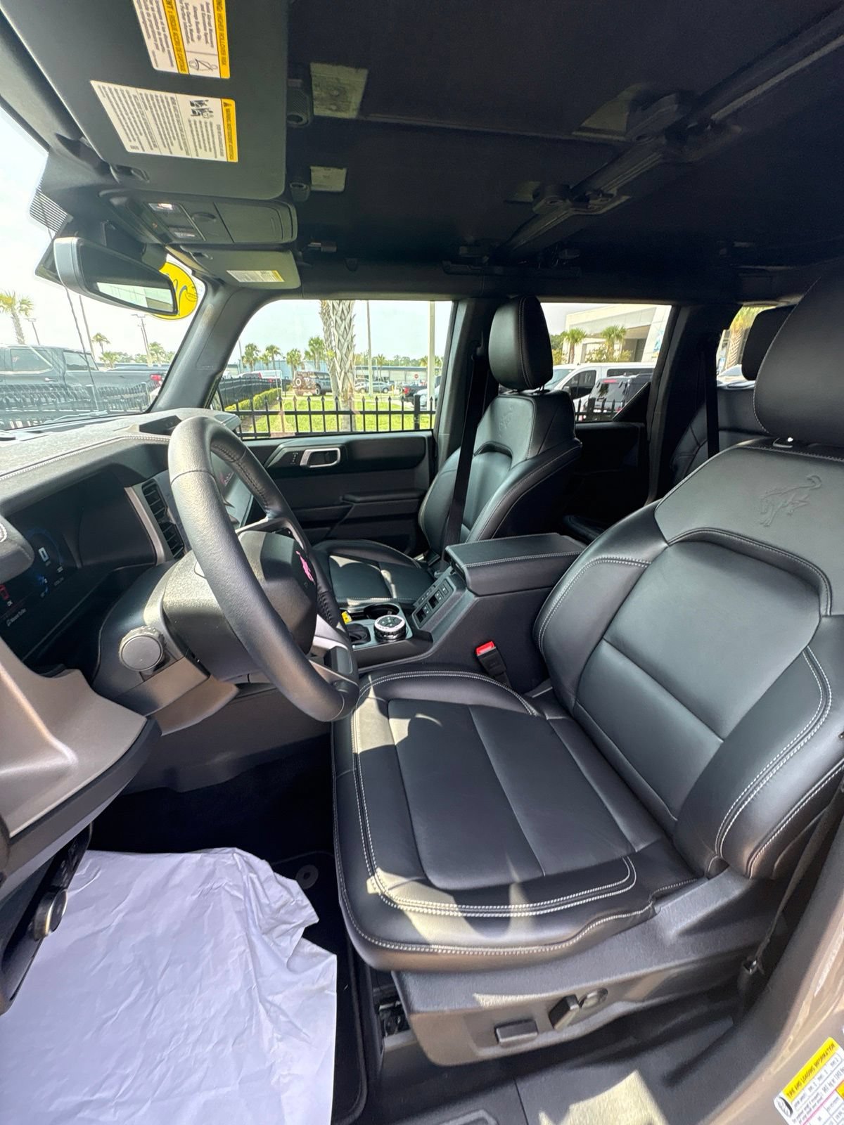 Certified 2025 Ford Bronco Outer Banks AWD/4WD image 23
