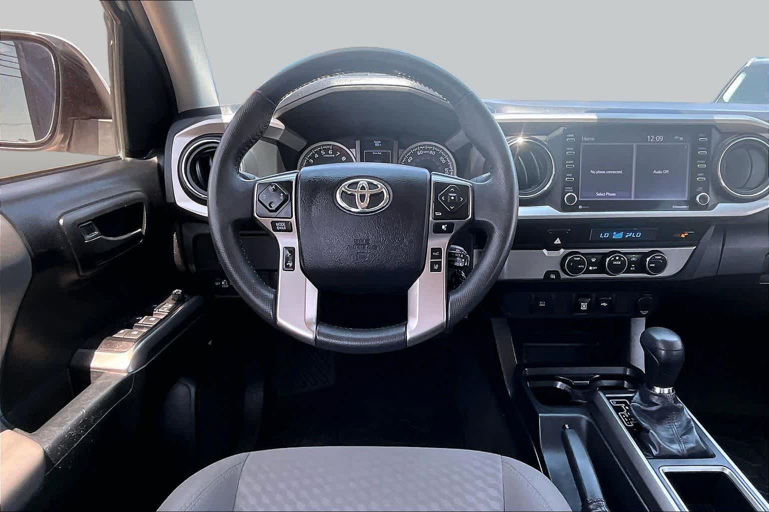 Used 2022 Toyota Tacoma SR5 RWD image 6