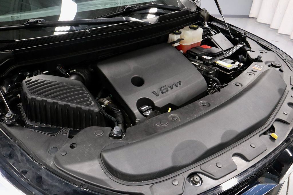 Used 2024 Buick Enclave Essence w/ Sport Touring Edition FWD image 15