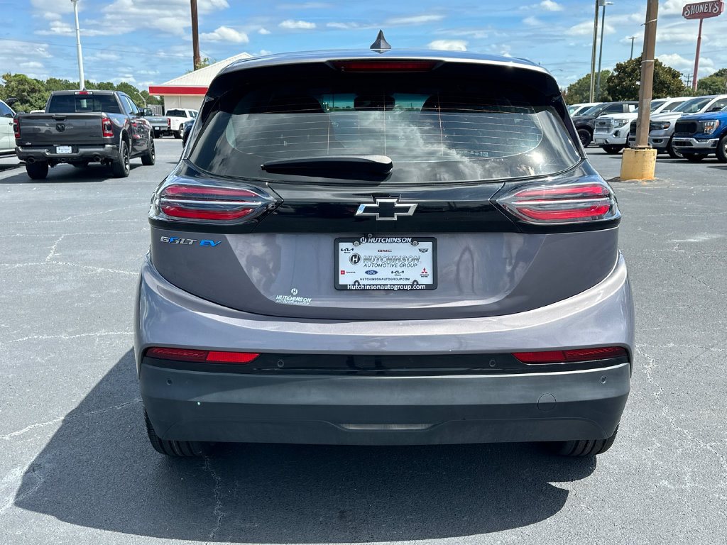 Used 2022 Chevrolet Bolt LT FWD image 6