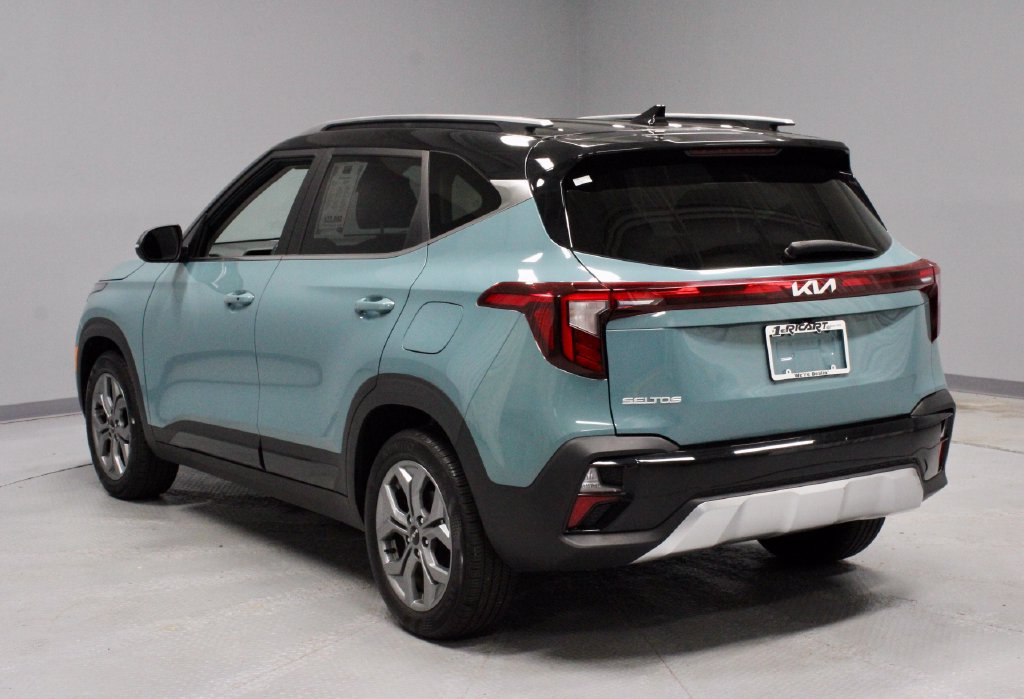 Used 2024 Kia Seltos S FWD image 10