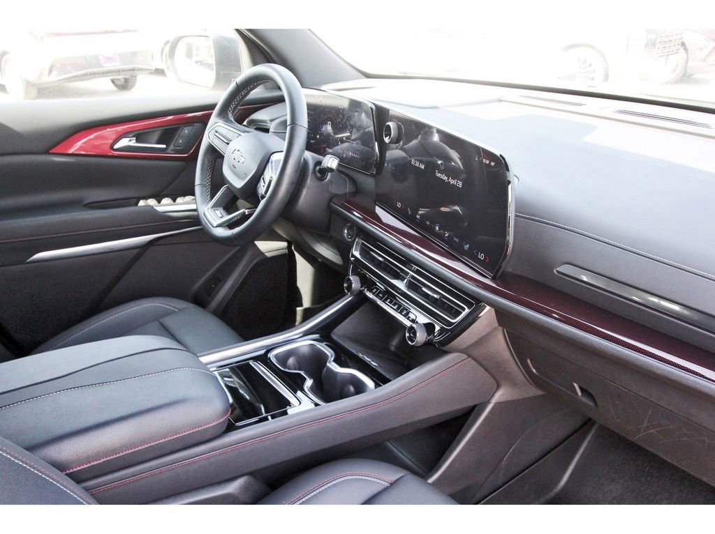 Used 2024 Chevrolet Traverse Z71 AWD/4WD image 30