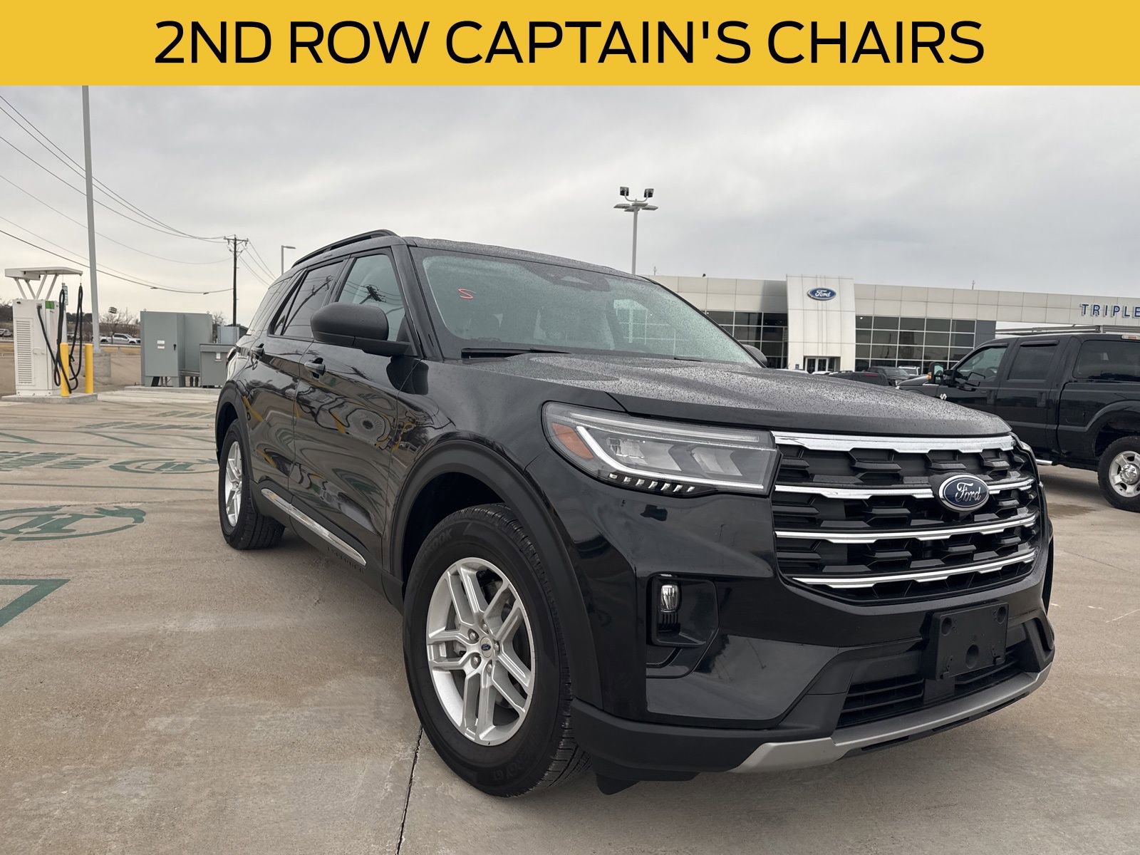 Certified 2025 Ford Explorer Active w/ Active Comfort Package image 1