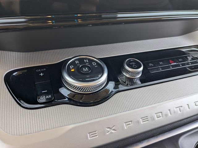 Certified 2025 Ford Expedition Max Active AWD/4WD image 29