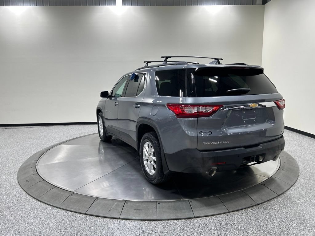 Used 2020 Chevrolet Traverse LT w/ Driver Confidence II Package AWD/4WD image 9