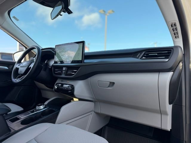Certified 2025 Ford Escape SE image 19