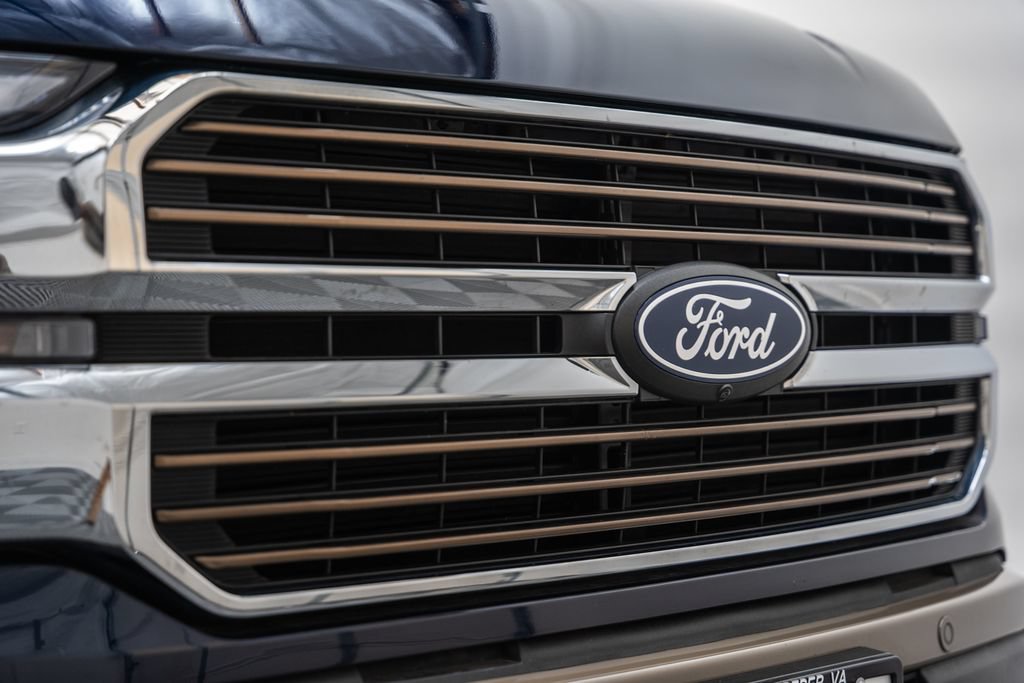Certified 2025 Ford F150 King Ranch w/ FX4 Off-Road Package AWD/4WD image 14