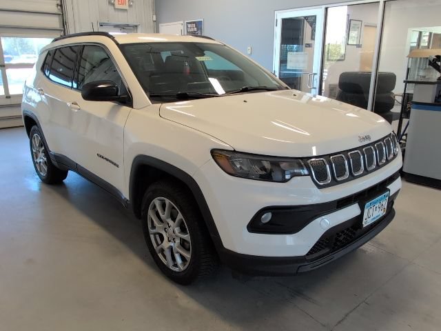 Used 2022 Jeep Compass Latitude AWD/4WD image 7