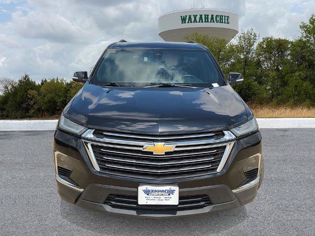 Used 2023 Chevrolet Traverse LT FWD image 2